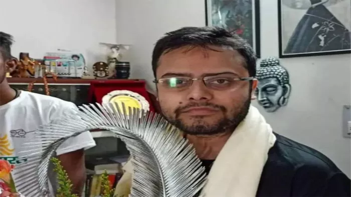 सिलीगुड़ी के अभिजीत राय को यूपीएससी में मिला 50वां रैंक, शहर एक और ...
