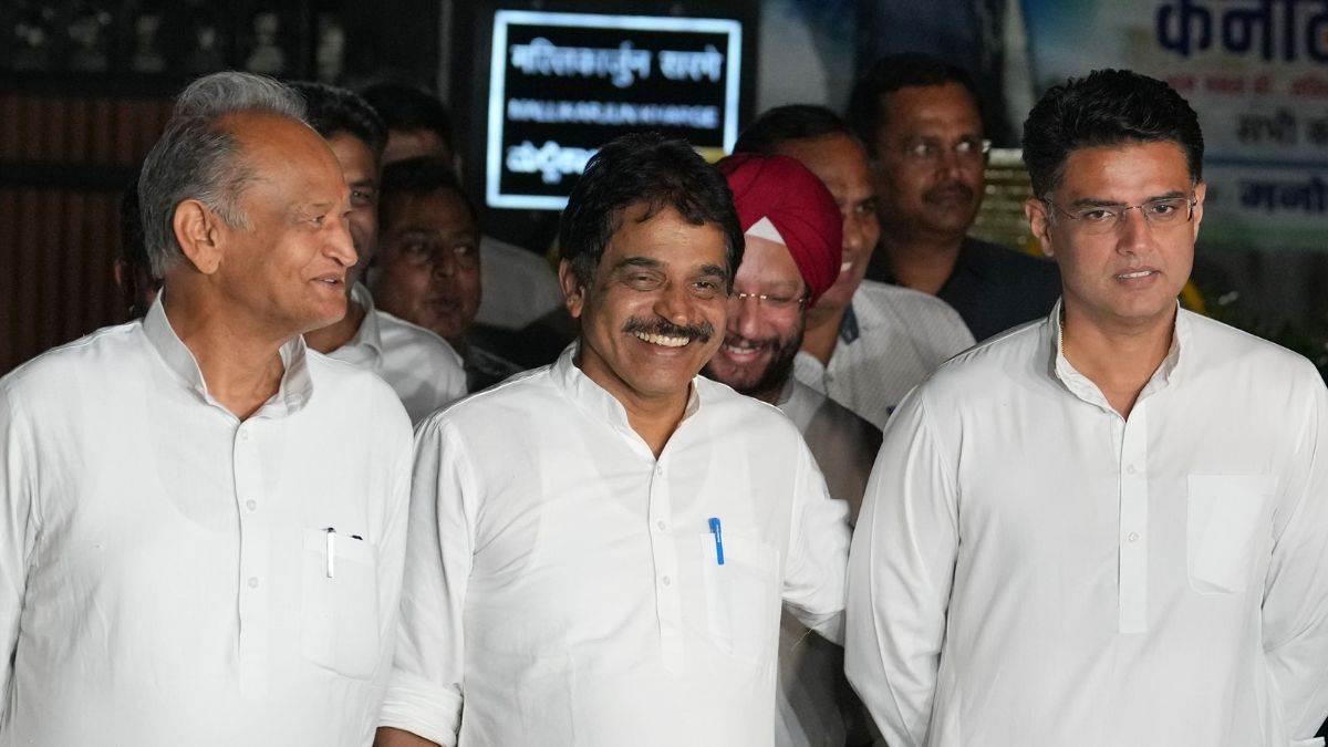 https://www.jagranimages.com/images/newimg/31052023/31_05_2023-pilot_gehlot_conflict_23428647.jpg