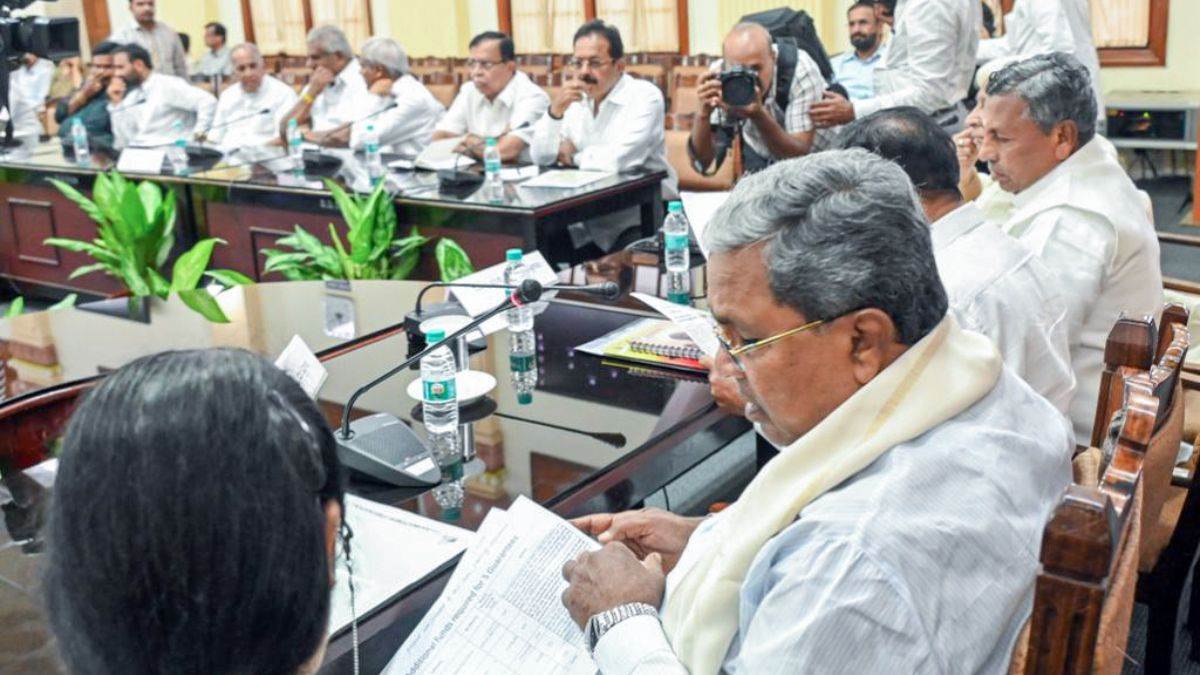 https://www.jagranimages.com/images/newimg/31052023/31_05_2023-siddaramaiah_portfolio_23428747.jpg