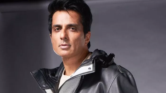Sonu Sood reacted on Sakshi Murder Case says ignoring the crime is a cowardly act- Photo/Instagram