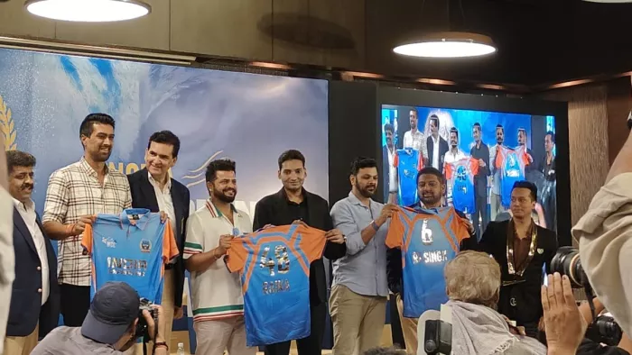 इंडिया चैंपयिंस ने वर्ल्ड चैंपियनशिप ऑफ लीजेंड्स के लिए जर्सी की लॉन्च। फोटो- जागरण