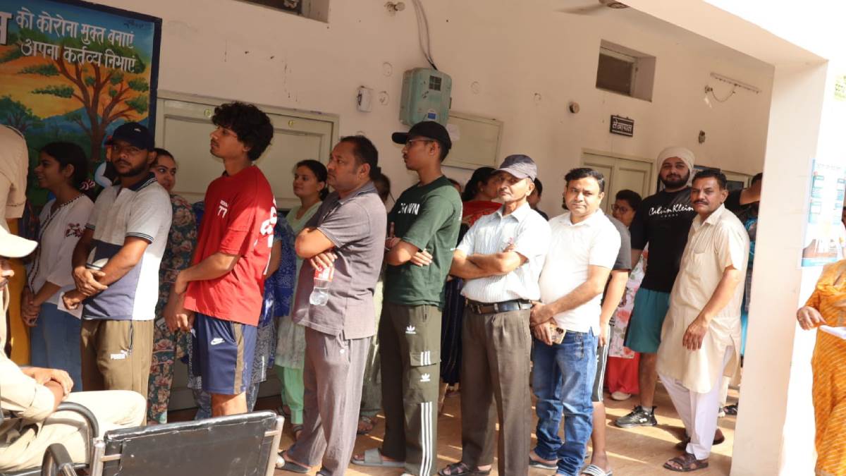 https://www.jagranimages.com/images/newimg/31052024/31_05_2024-loksabha_election_2024_23729343_101024733.jpg