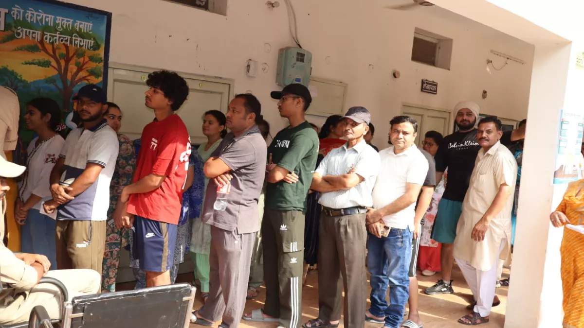 Himachal Lok Sabha Election: हिमाचल में सभी लोकसभा सीटों पर मतदान खत्‍म, 66.97 प्रतिशत हुई वोटिंग