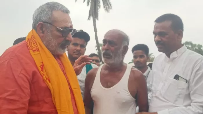 सांत्वना देने पहुंचे केंद्रीय मंत्री ने पुलिस को जमकर लगाई फटकार। (जागरण)
