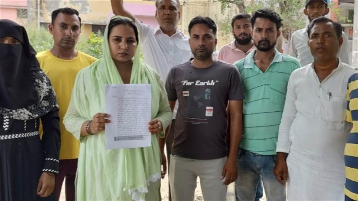 hapur city news woman accuses husband of second marriage without divorce