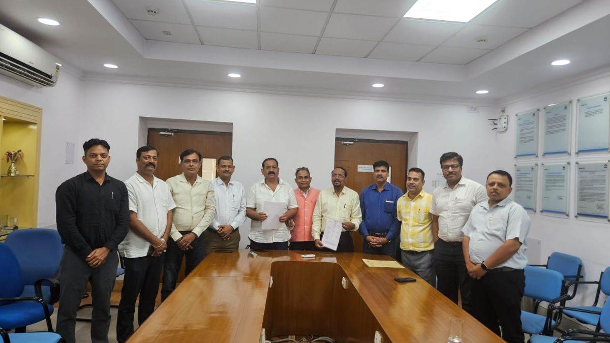 jamshedpur news tata steel hikes ltc and ta da for employees