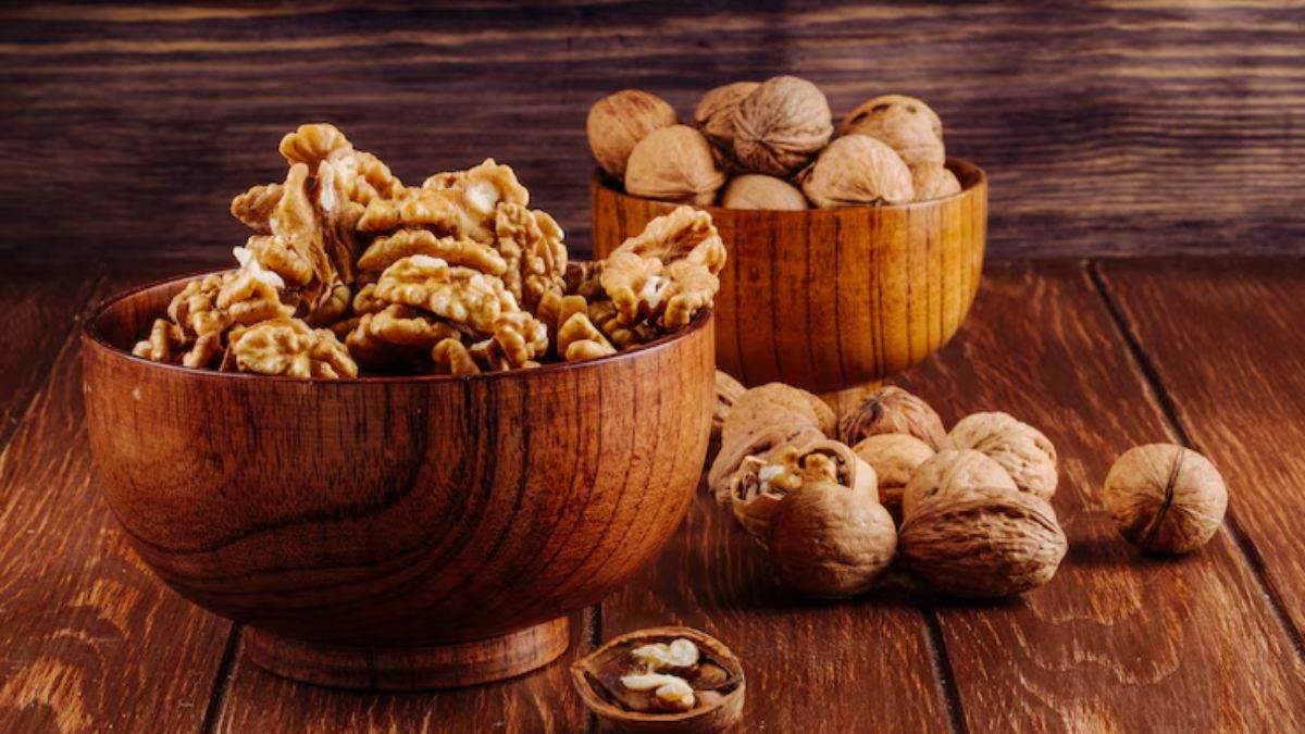 https://www.jagranimages.com/images/newimg/31052025/31_05_2025-walnut_1_23951898.jpg