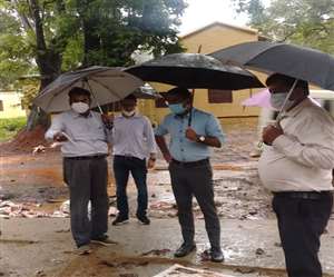 इटकी में निरीक्षण के लिए पहुंचे उप विकास आयुक्&zwj;त विशाल सागर व अन्&zwj;य