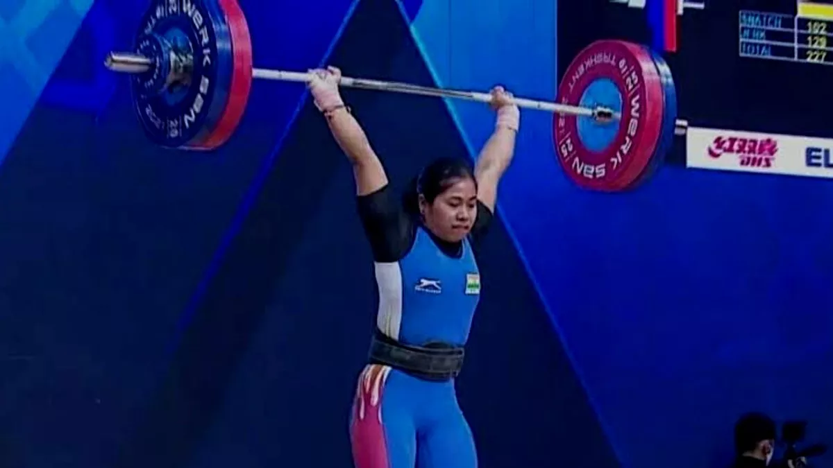 CWG 2022: Bindyarani Devi ने जीता सिल्वर, भारत को वेटलिफ्टिंग में मिला चौथा पदक