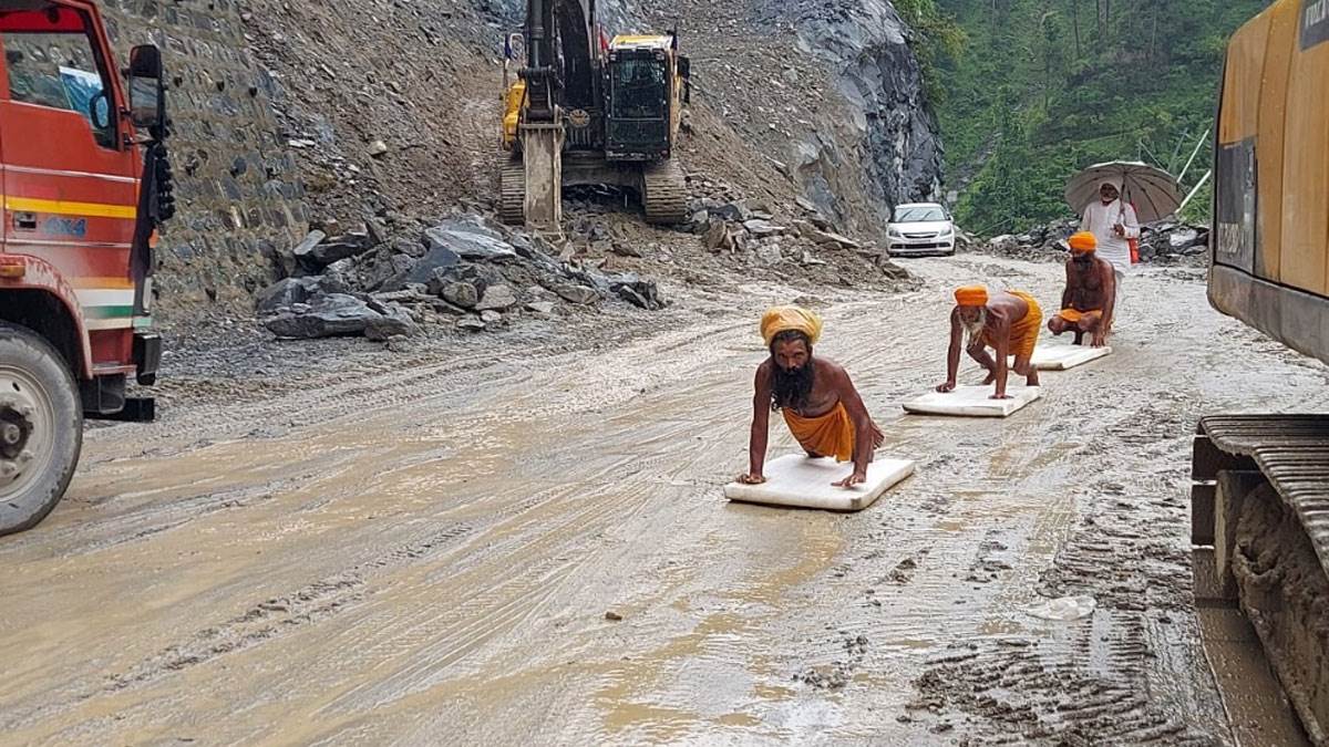 three sadhus dandavat yatra from gangotri to rameshwaram