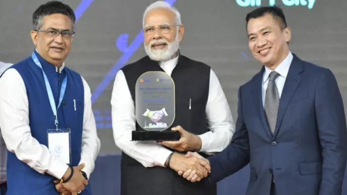 पीएम मोदी ने गांधीनगर स्थित गिफ्ट सिटी में IFSCA मुख्यालय का किया शिलान्यास।