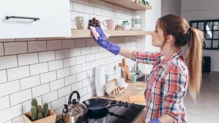 Kitchen Hacks: किचन के काम को आसान बनाएंगे ये टिप्स