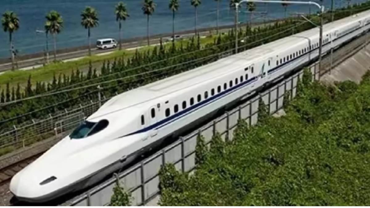 https://www.jagranimages.com/images/newimg/31072024/31_07_2024-bullet_train_1200_23769458.jpg