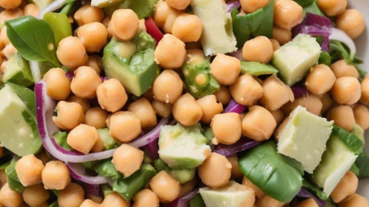 https://www.jagranimages.com/images/newimg/31072025/31_07_2025-_chickpeas_23999351.jpg