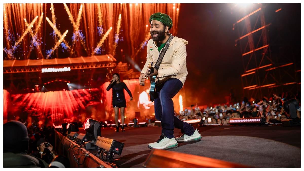 https://www.jagranimages.com/images/newimg/31072025/31_07_2025-arijit_singh_fee_23999821.jpg