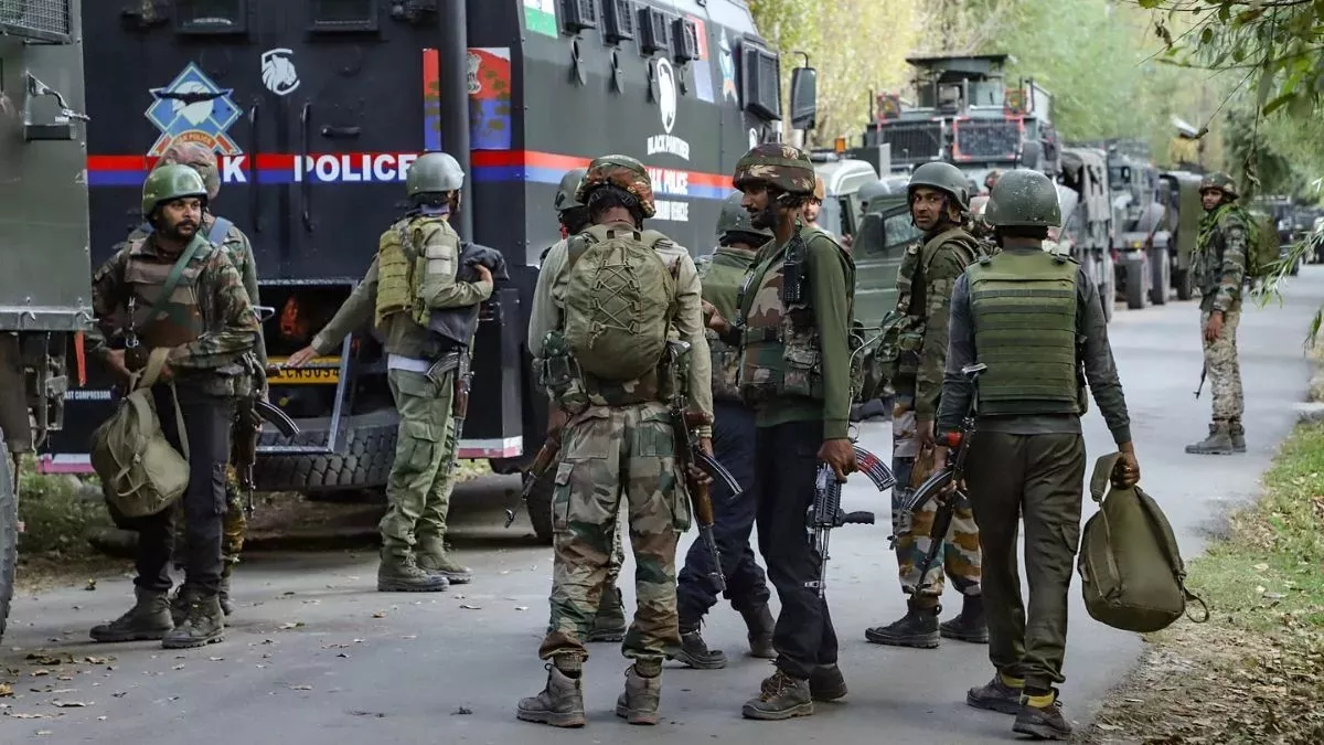 Jammu News: पुंछ में LOC पर घुसपैठ का बड़ा षड्यंत्र विफल, दो आंतकी ढेर; हरकतों से बाज नहीं आ रहा पाकिस्तान