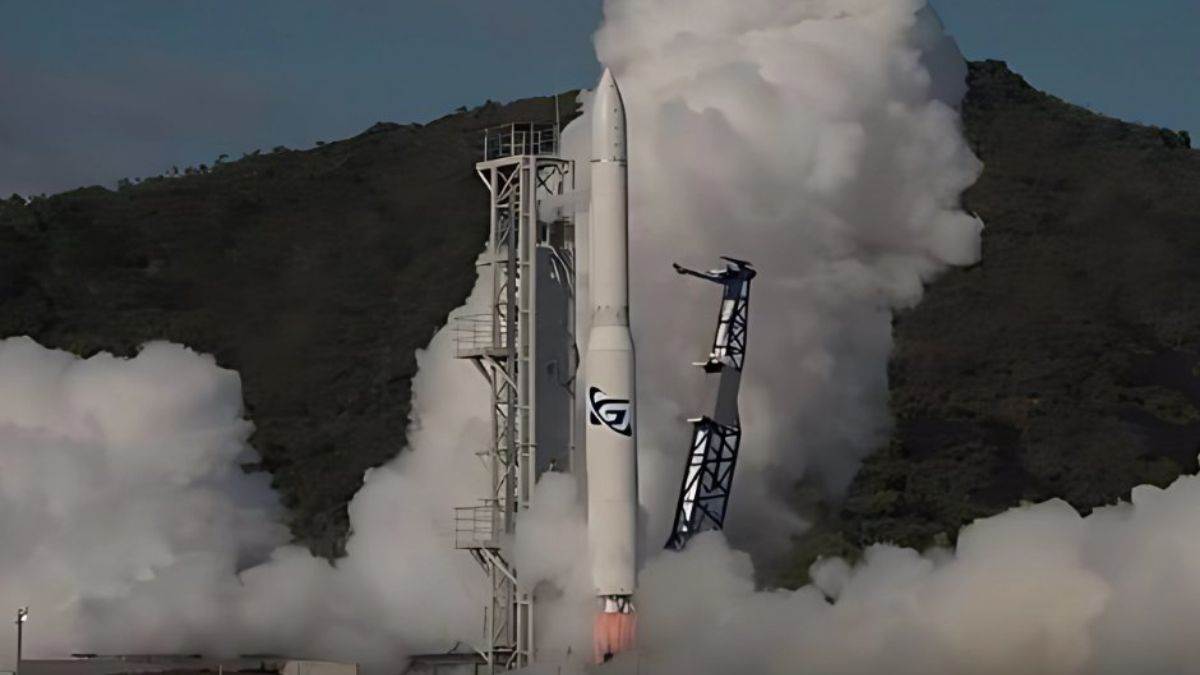 https://www.jagranimages.com/images/newimg/31072025/31_07_2025-australia_rocket_accident_24000194.jpg