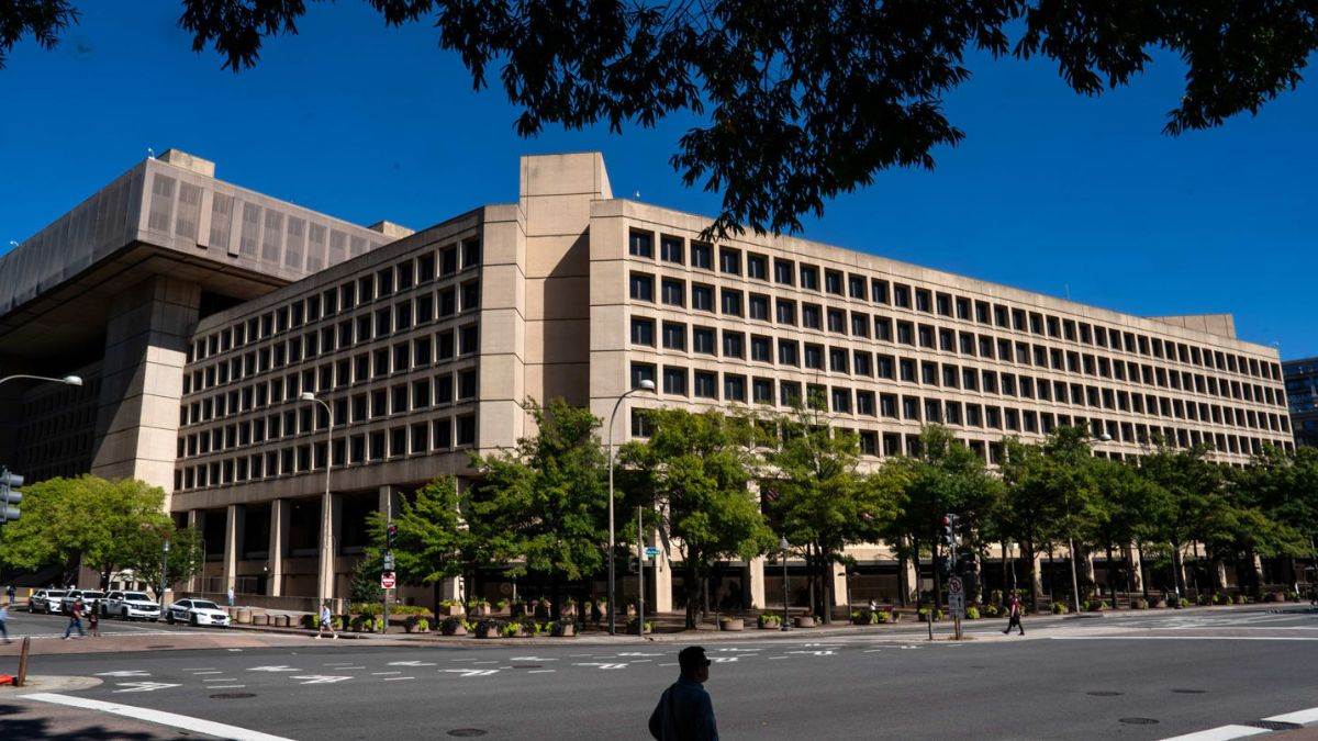 https://www.jagranimages.com/images/newimg/31072025/31_07_2025-fbi_office_23999931.jpg