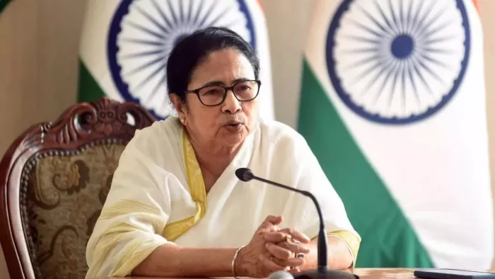 सीएम ममता ने दुर्गा पूजा समितियों को मिलने वाला अनुदान बढ़ाया (फाइल फोटो)