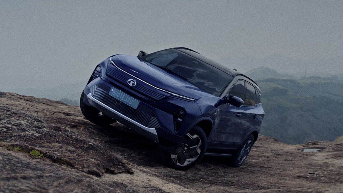 https://www.jagranimages.com/images/newimg/31072025/31_07_2025-tata_harrier_ev_1_23999835.jpg