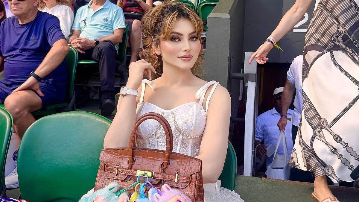 https://www.jagranimages.com/images/newimg/31072025/31_07_2025-urvashi_11_23999759.jpg