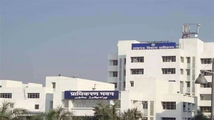 लविप्रा की वेबसाइट पर जल्द ही नियम तोड़कर निर्माण करने वाले बिल्डर और डेवलपर का पूरा ब्यौरा अपलोड हो जाएगा।