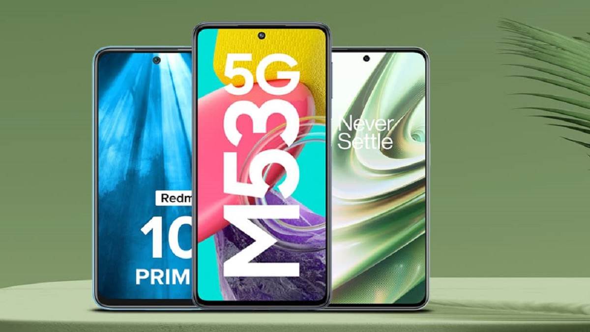 https://www.jagranimages.com/images/newimg/31082022/31_08_2022-smartphone_sale_image_23029224.jpg