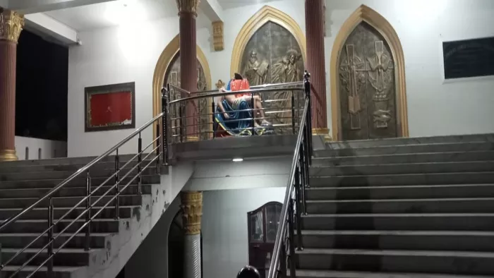 तरनतारन में टूटी मिली प्रभु यीशु और मां मरियम की मूर्ति। (जागरण)