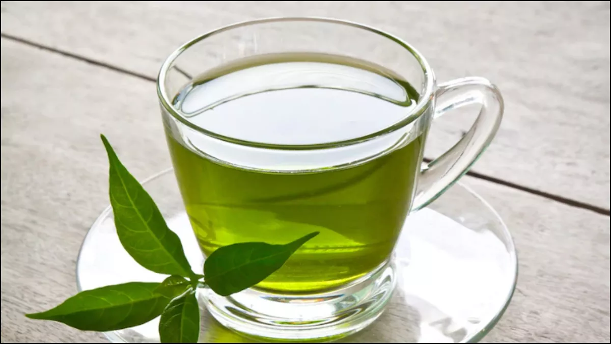 Green Tea: सोने से पहले चाय की चुस्की लेने से मिलते हैं ये बड़े फायदे, आप  भी करें ट्राई - Green Tea Drinking Green Tea Before Sleeping Gives These  Great Benefits