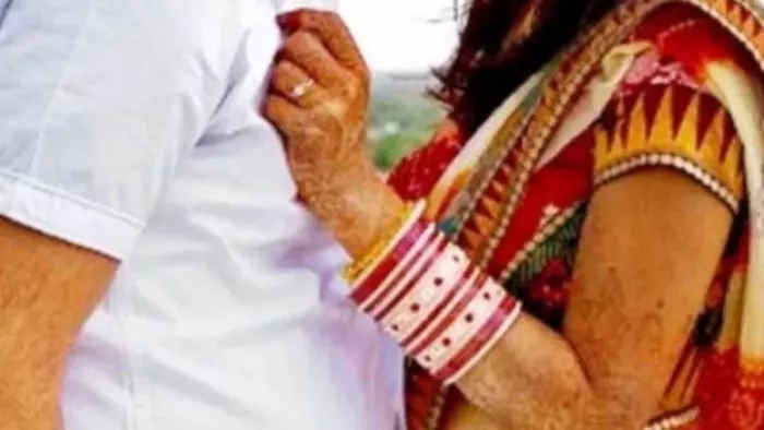 बांका में लड़की ने शिक्षक प्रेमी के साथ की शादी (जागरण)
