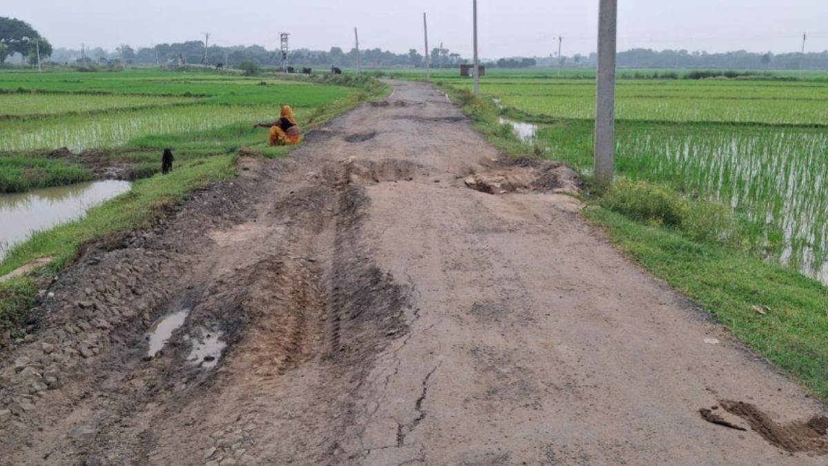 https://www.jagranimages.com/images/newimg/31082025/31_08_2025-banka_bhagalpur_road_24030657.jpg