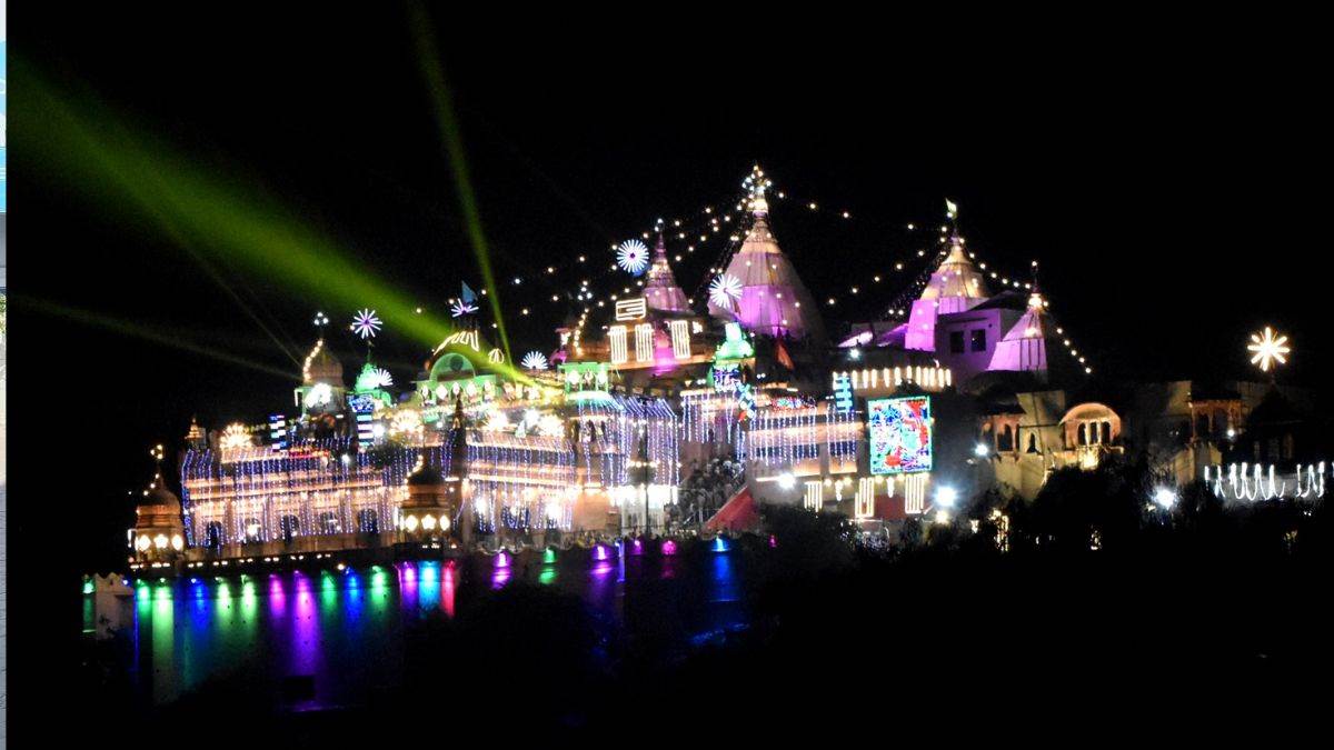 https://www.jagranimages.com/images/newimg/31082025/31_08_2025-barsana_radha_rani_mandir_24030759_75830267.jpg