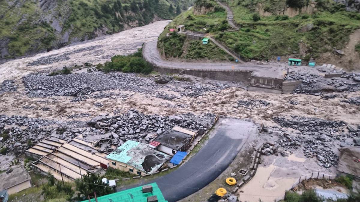https://www.jagranimages.com/images/newimg/31082025/31_08_2025-chamoli-niti-malari-highway_24030970.jpg