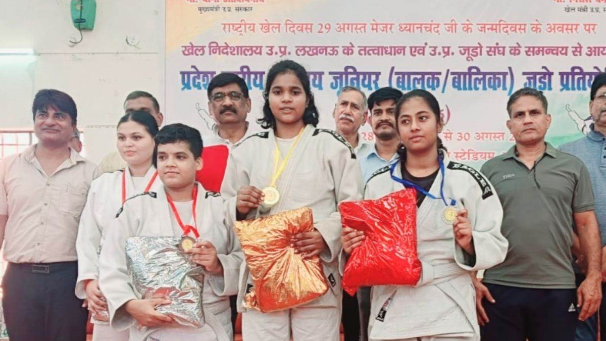 https://www.jagranimages.com/images/newimg/31082025/31_08_2025-girls_won_judo_24031378.jpg