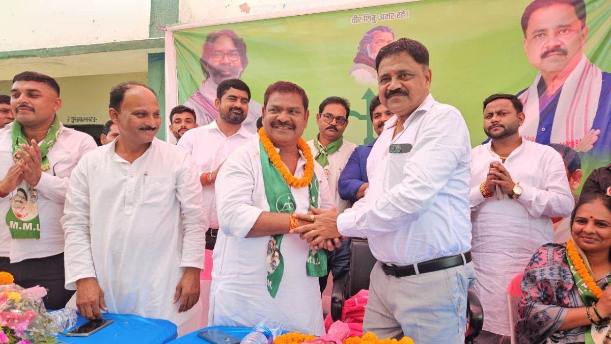 https://www.jagranimages.com/images/newimg/31082025/31_08_2025-jharkhand_politics_24_24031421.jpg