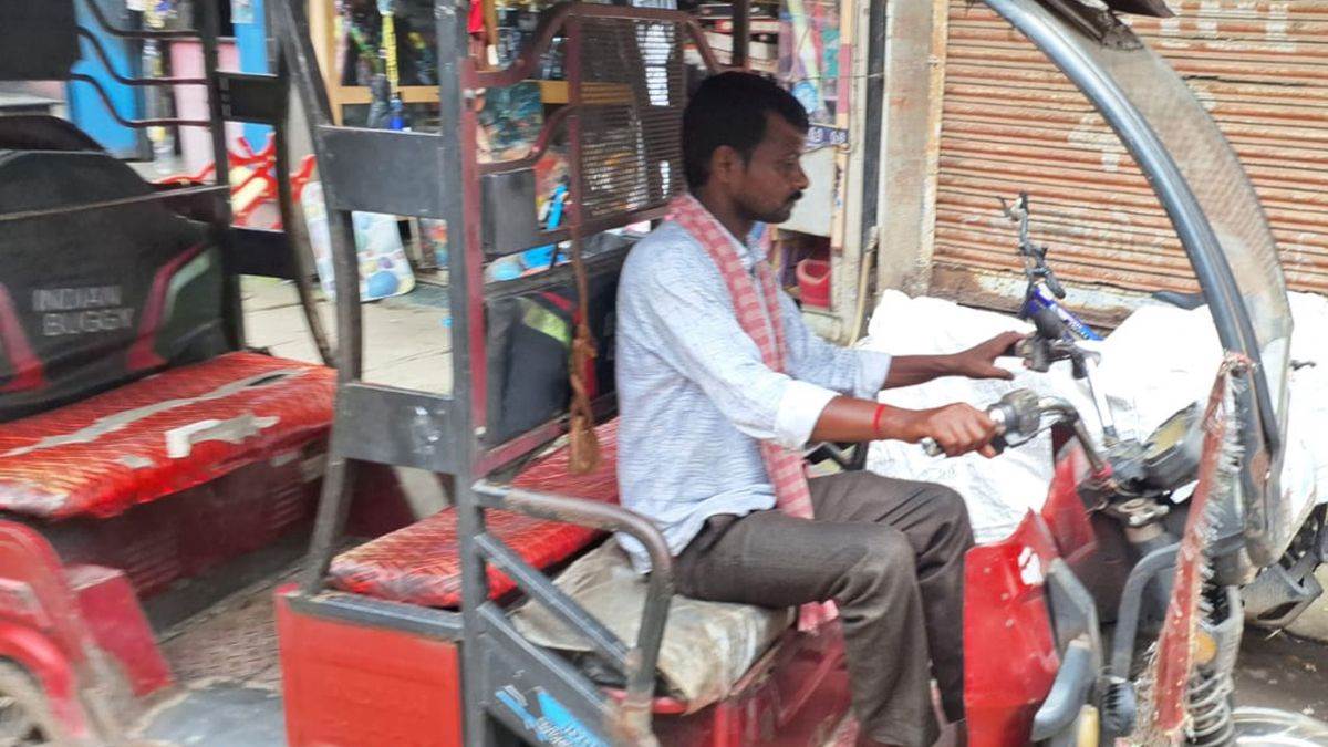 https://www.jagranimages.com/images/newimg/31082025/31_08_2025-pakur_news_1_24031154.jpg