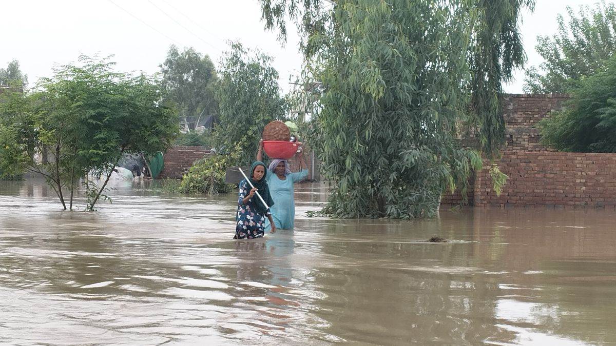 https://www.jagranimages.com/images/newimg/31082025/31_08_2025-punjab_flood_7_24031546.jpg