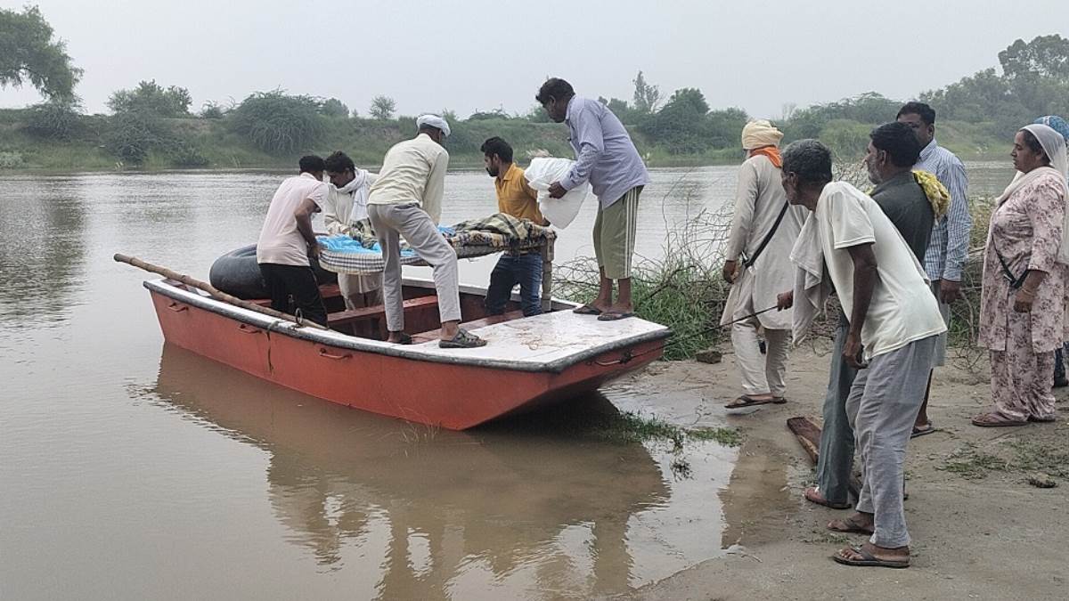 https://www.jagranimages.com/images/newimg/31082025/31_08_2025-punjab_flood_news_24030694.jpg