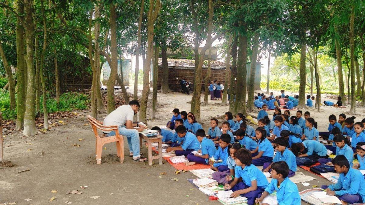 https://www.jagranimages.com/images/newimg/31082025/31_08_2025-school_24031110.jpg