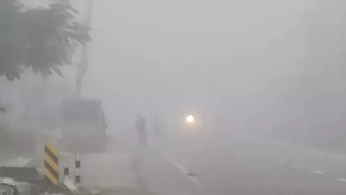 पश्चिमी विक्षोभ के असर से कानपुर में मौसम बदल रहा है।