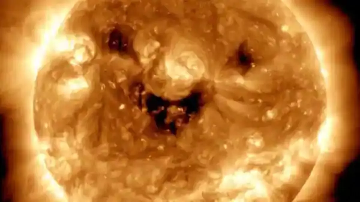 NASA ने मुस्कुराते हुए 'सूरज' की मनमोहक फोटो की जारी, ट्वीट कर कहा- Say cheese !