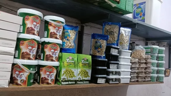 दिवाली गिफ्ट के लिए नया आइडिया, मिठाई की जगह मेवा दे रहे लोग; बाजार अफगानी मेवों से हुआ गुलजार