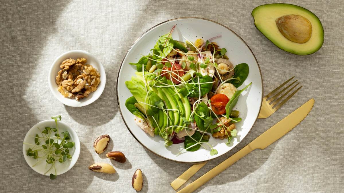 https://www.jagranimages.com/images/newimg/31102023/31_10_2023-disadvantages_of_low_carb_diet_f_23569075.jpg