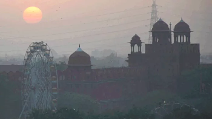 राजधानी में सामान्य से तीन गुना अधिक प्रदूषण।