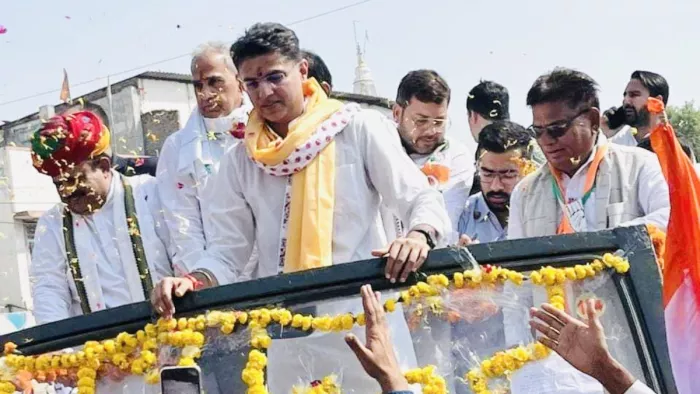 सचिन पायलट ने नामांकन दाखिल करने से पहले किया रोड शो