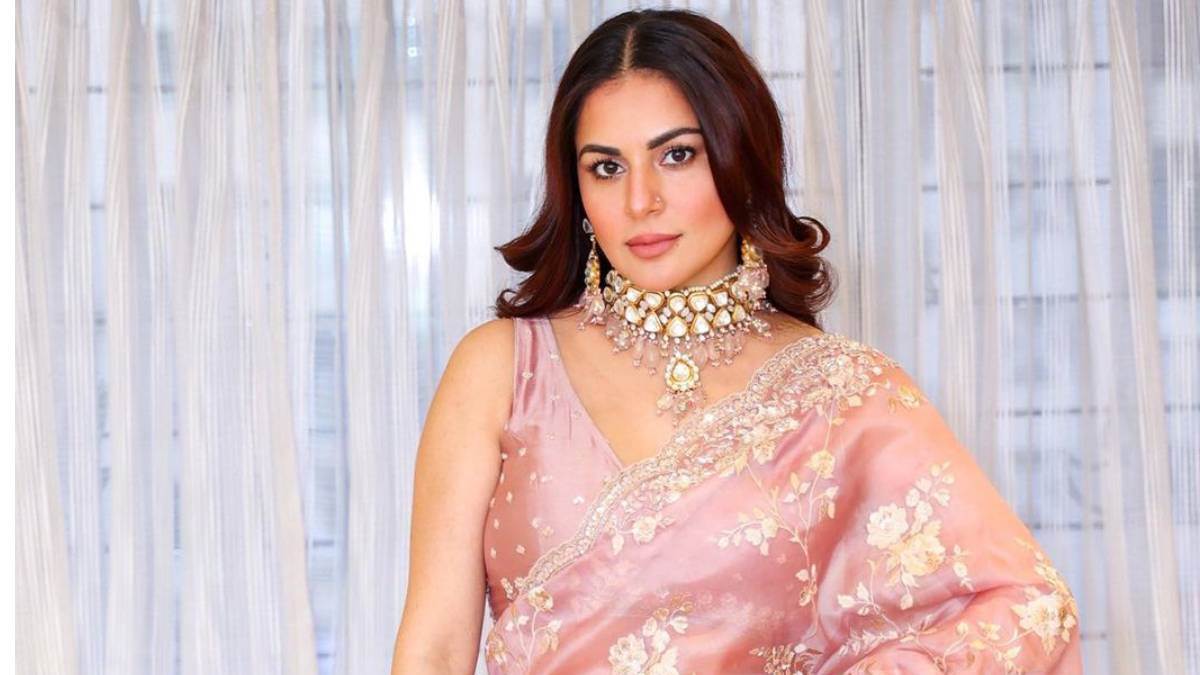 https://www.jagranimages.com/images/newimg/31102023/31_10_2023-shraddha_arya_karwa_chauth_2023_23569802.jpg