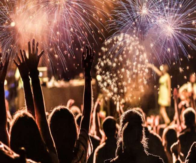 Preparing for the New Year 2020 in uttar pradesh meerut - New Year 2020 Celebration Preparation
