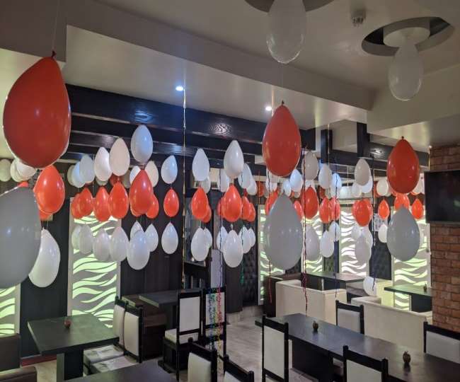 hotels are ready to welcome the new year in jamshedpur restaurant has also made special preparations know