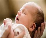 वीरांगना अवंतीबाई चिकित्सालय के बाल रोग विशेषज्ञ डा. सलमान खान ने लोगों के सवालों के दिए जवाब।