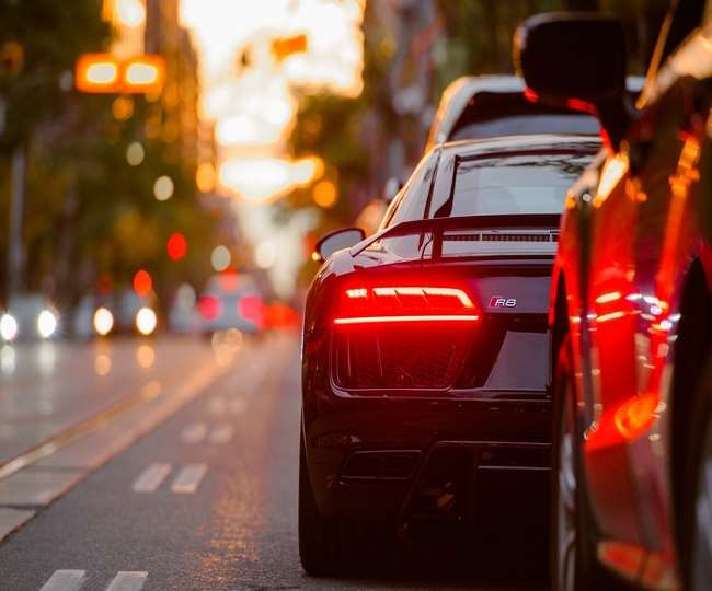 https://www.jagranimages.com/images/newimg/31122021/31_12_2021-cars_22340945_1121639.jpg